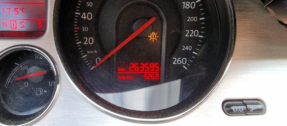 Volkswagen Passat cena 15000 przebieg: 263000, rok produkcji 2007 z Brwinów małe 56
